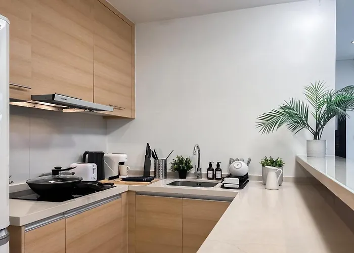 Expansive Luxury 2br - Ultra Fast Wifi - Phrom Phong *