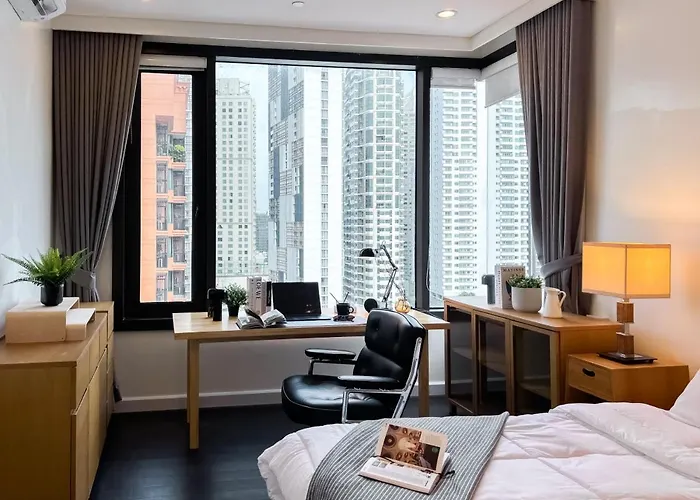 Casa vacanze Expansive Luxury 2br - Ultra Fast Wifi - Phrom Phong Bangkok